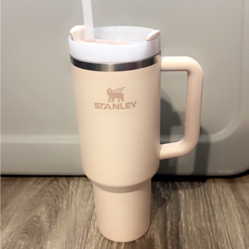 Stanley 40oz light pink